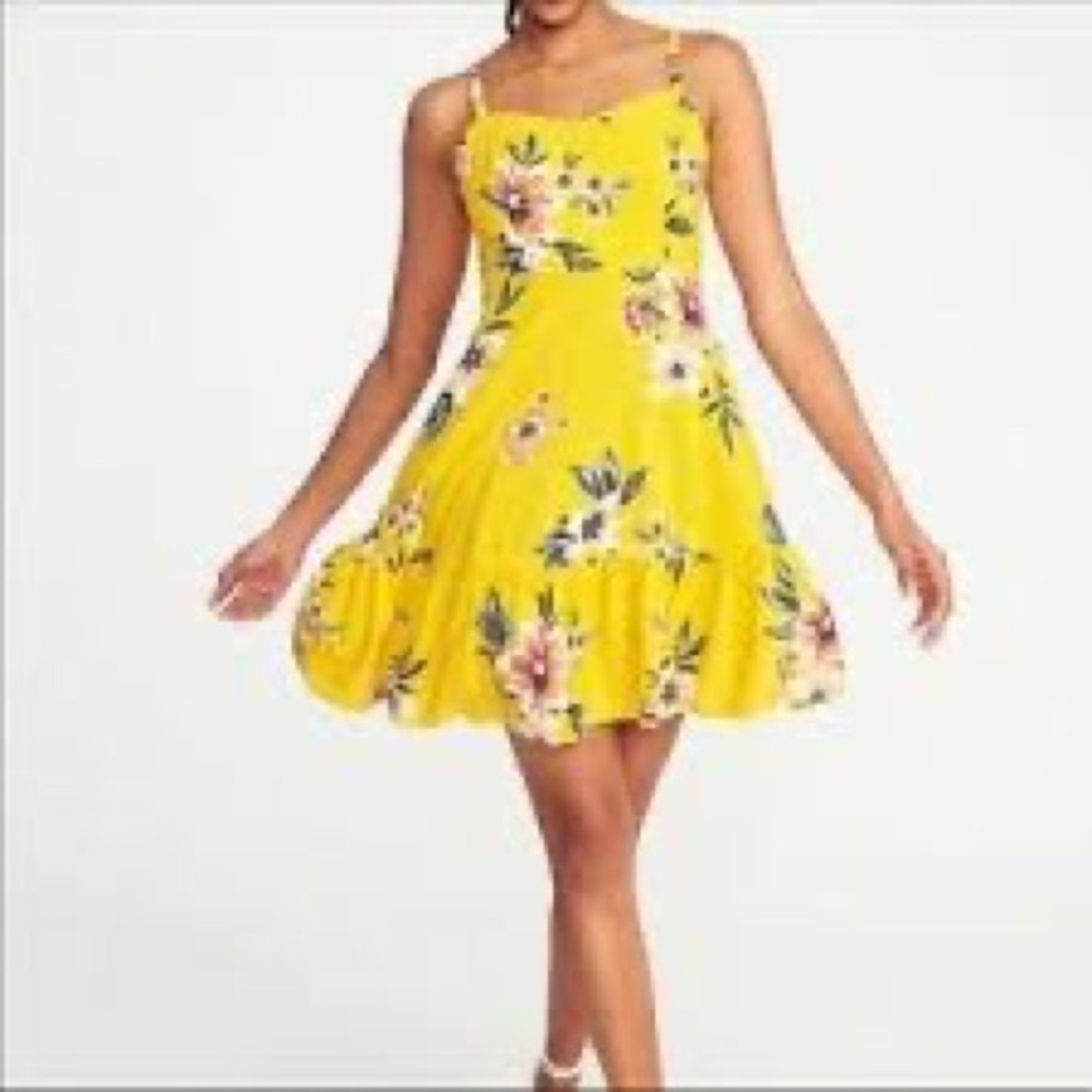 Old Navy Womens Size XS Tiered Cami Dress Yellow Floral Sleeveless V-Neck A-Line